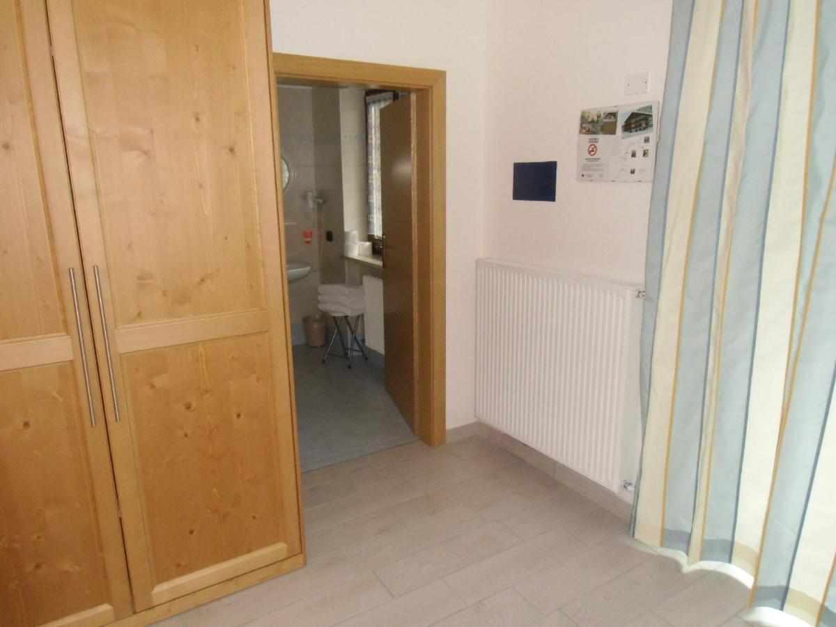 Garni Festil Hotel Campitello di Fassa Eksteriør billede