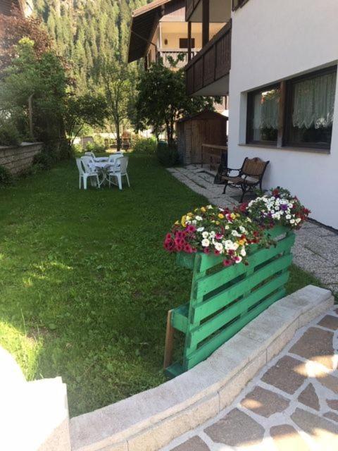 Garni Festil Hotel Campitello di Fassa Eksteriør billede