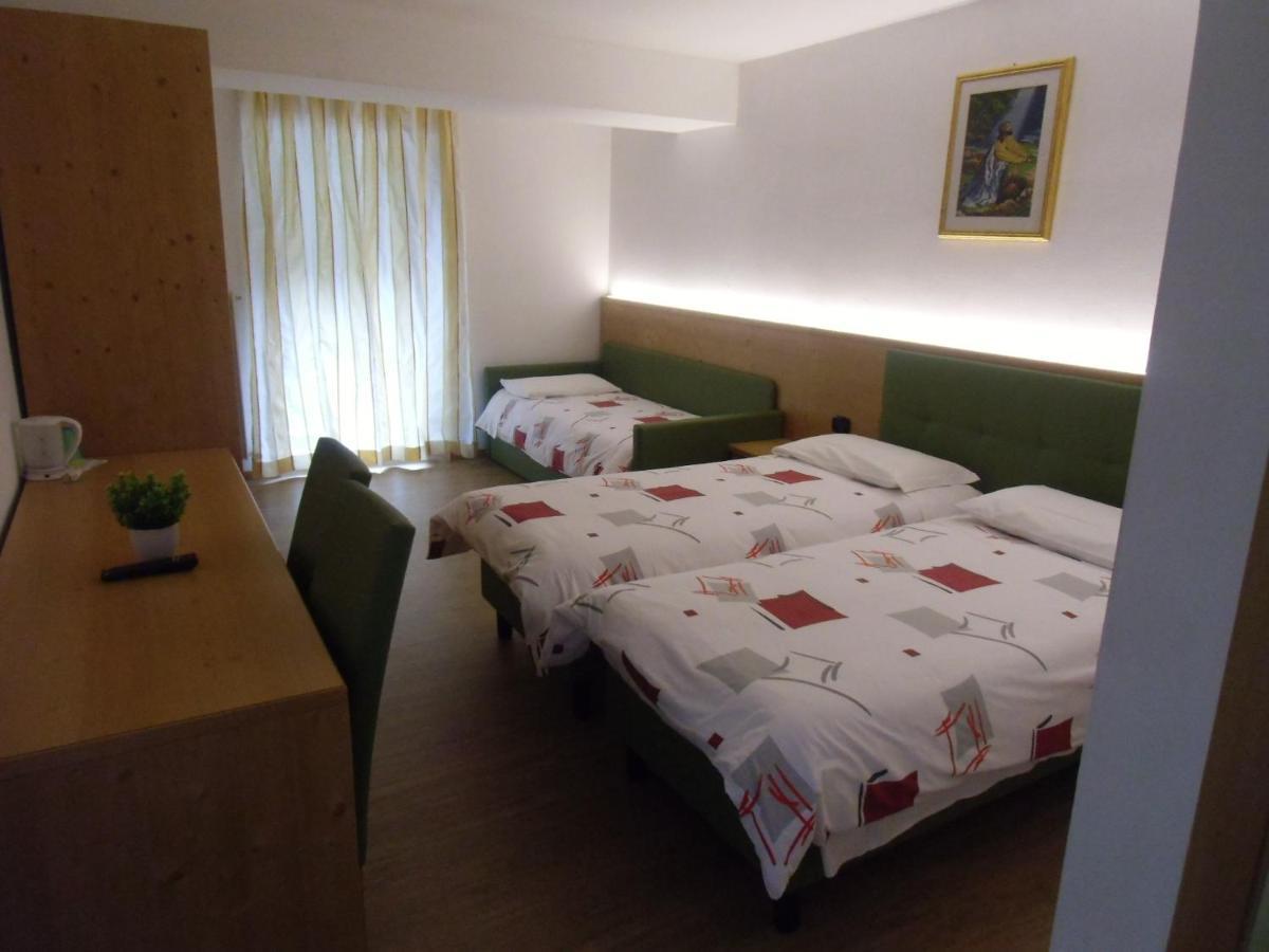 Garni Festil Hotel Campitello di Fassa Eksteriør billede