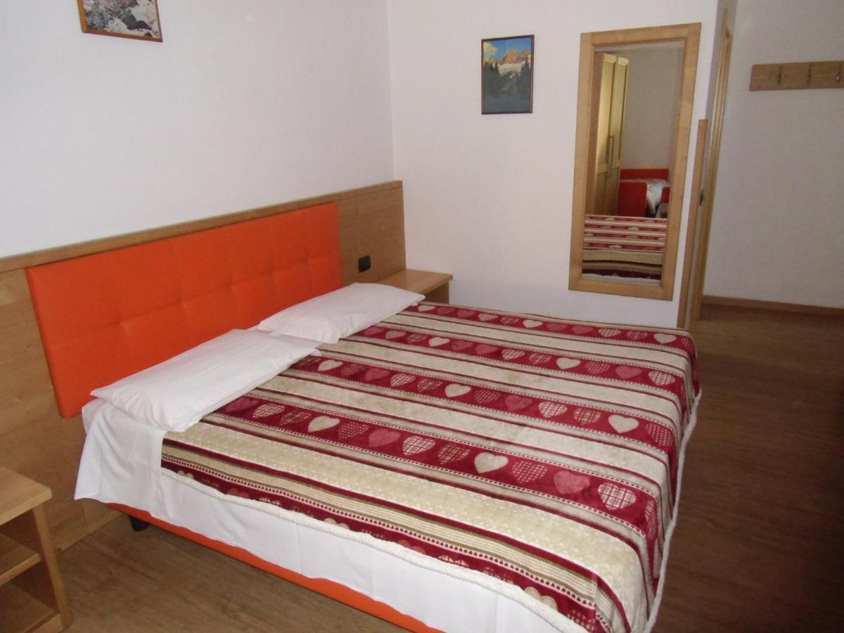 Garni Festil Hotel Campitello di Fassa Eksteriør billede