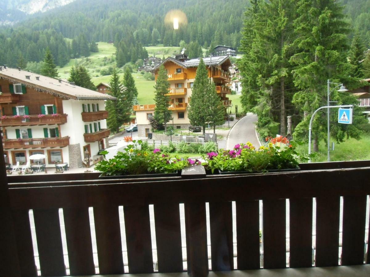 Garni Festil Hotel Campitello di Fassa Eksteriør billede