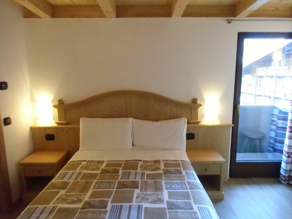 Garni Festil Hotel Campitello di Fassa Eksteriør billede