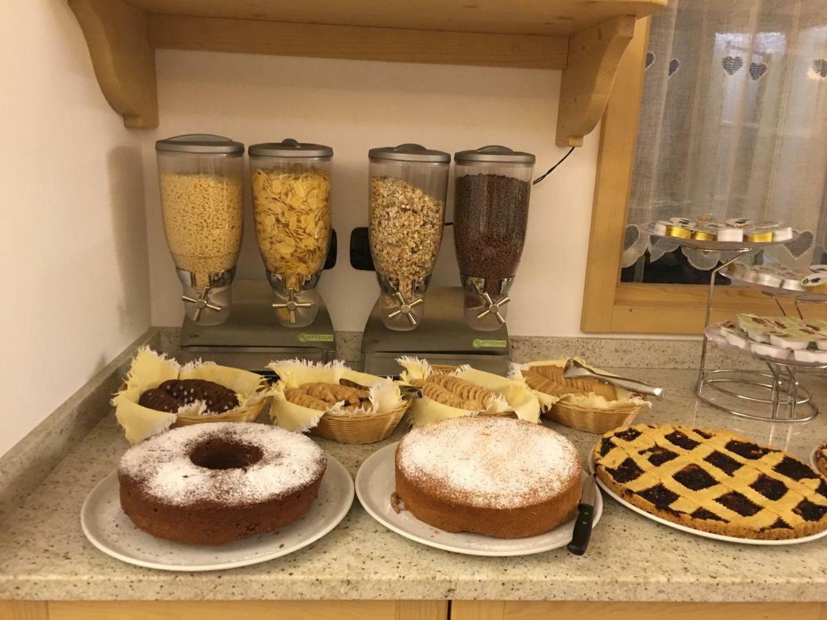 Garni Festil Hotel Campitello di Fassa Eksteriør billede